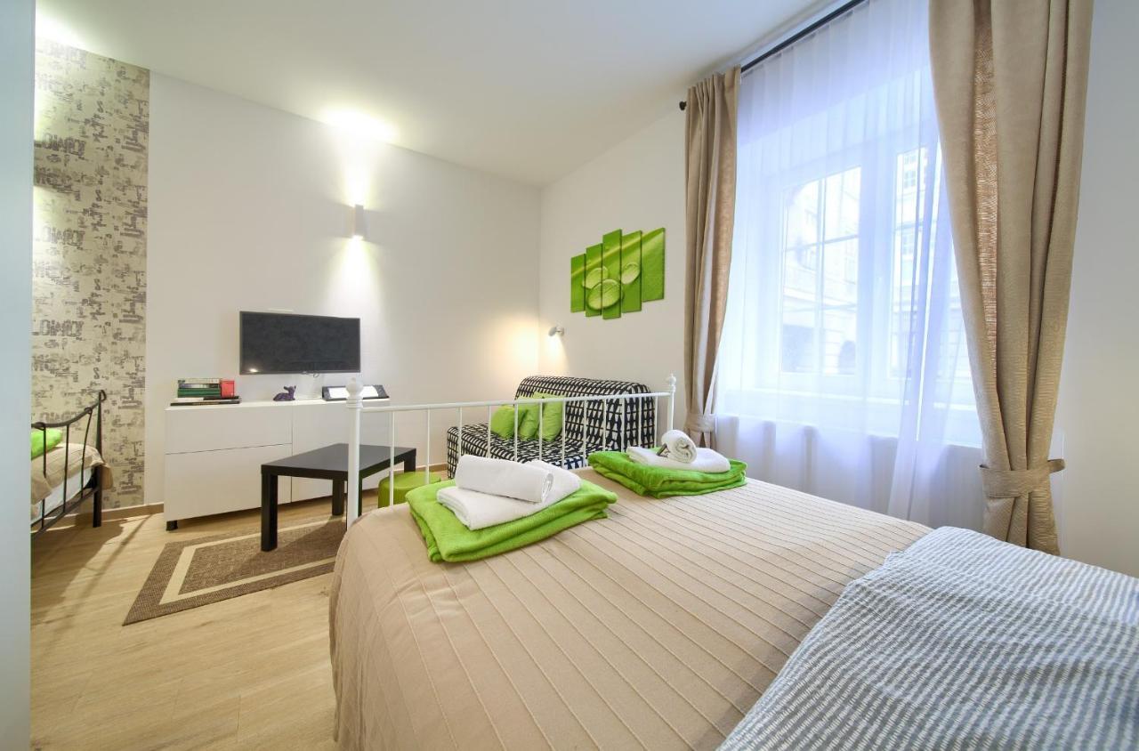 Logo Apartments 5 Min Walk To Main Square Ζάγκρεμπ Εξωτερικό φωτογραφία