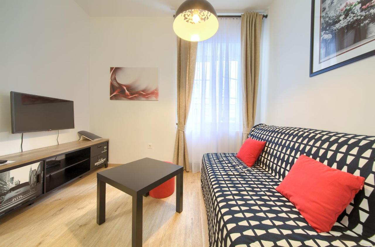 Logo Apartments 5 Min Walk To Main Square Ζάγκρεμπ Εξωτερικό φωτογραφία